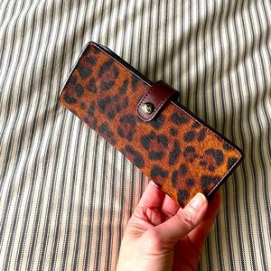 Patricia Nash card wallet, leopard print calfskin and leather